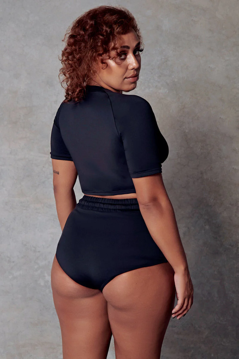 CXIX 119 Statement Crop Tee - Black - Image 2