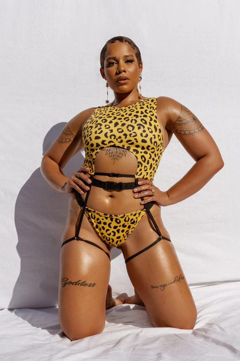 CXIX Buckle Up Garter Top - Yellow Leopard - Image 8