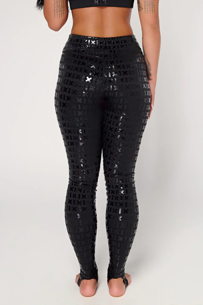 CXIX Gecko Grip Leggings with Grippy Waistband - Black - Image 3