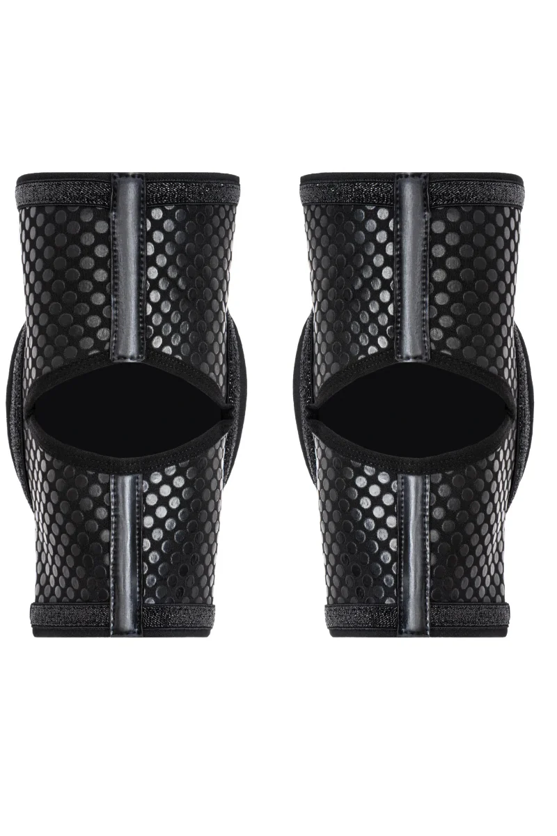 Queen Wear Grippy Kneepads - Black Sparkle - Image 5