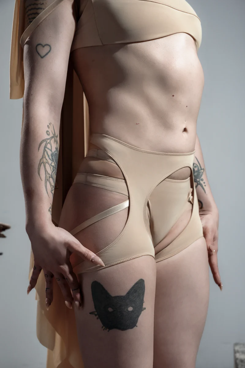 MÆD Derive Garter Belt - Exposed