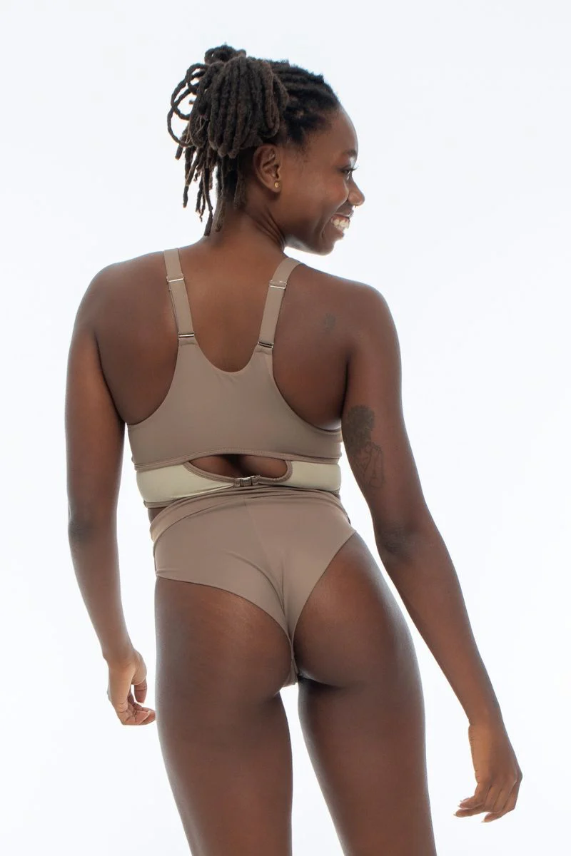 Nona Perkasa Amara Top - Mocha - Image 2