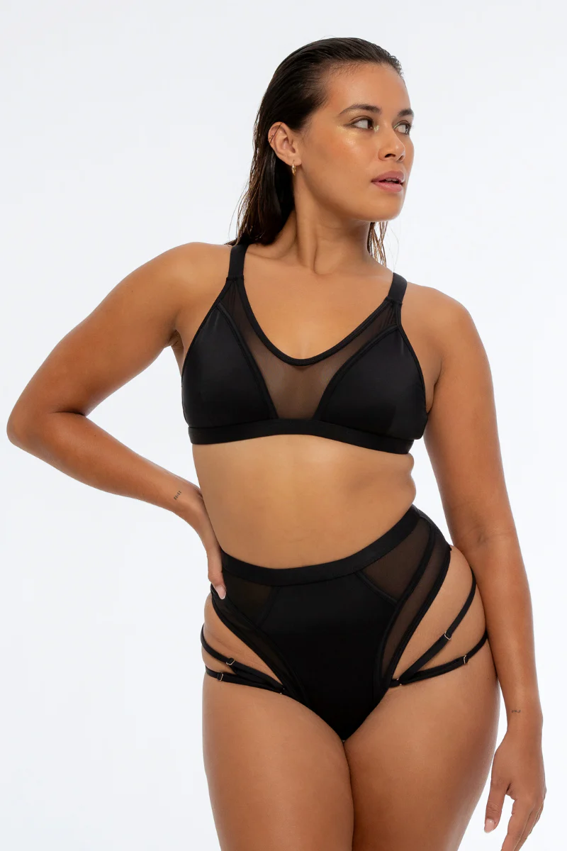 Nona Perkasa Solace Top - Black - Image 3