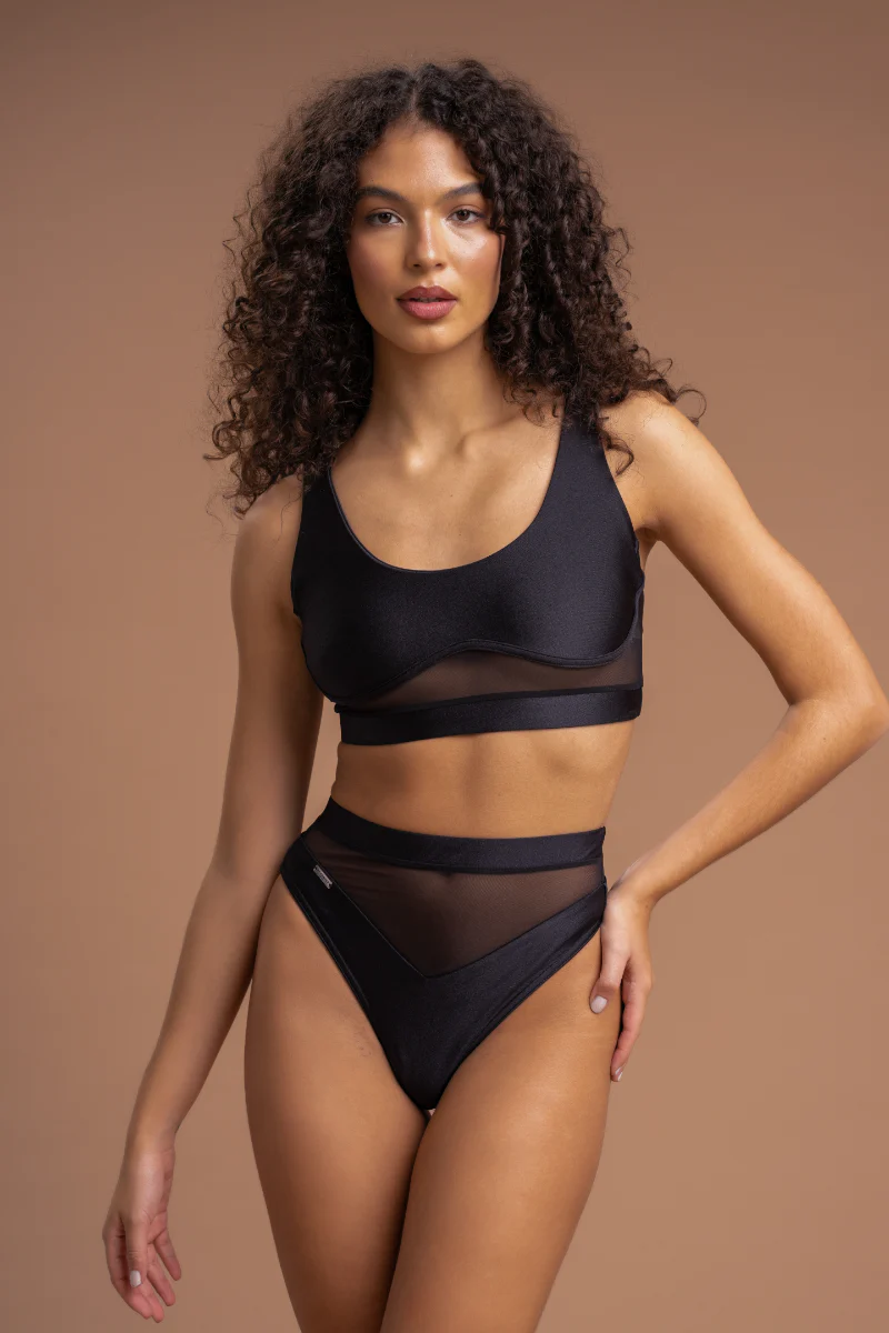Paradise Chick Gigi Active Top - Black