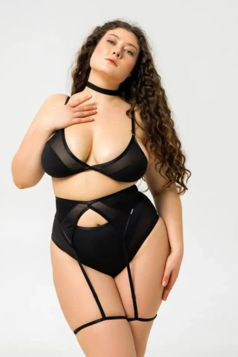 Queen Wear Garter Belt - Sweet Black - Image 3