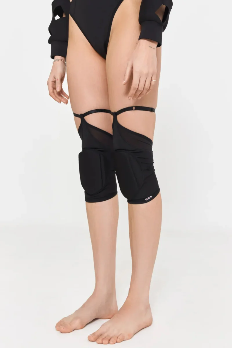 Queen Wear Classic Kneepads - Black Fire - Image 4