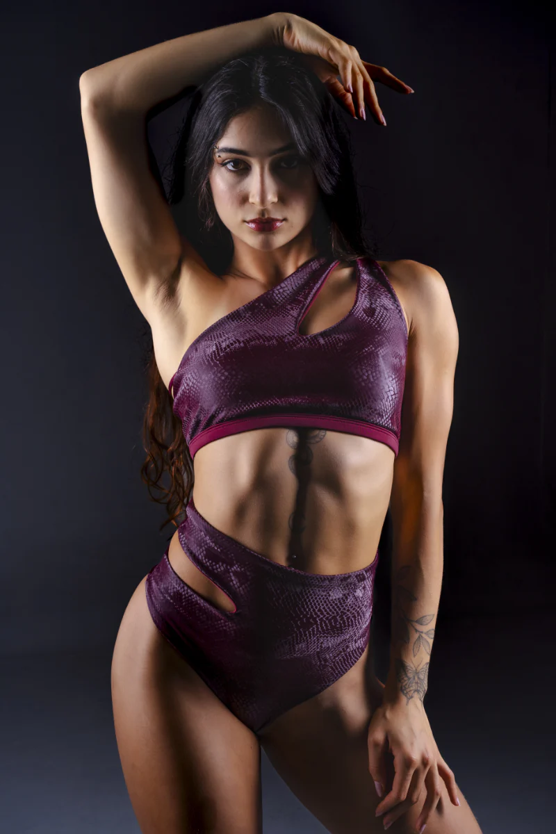 Sorte Sauvage Top - Burgundy Snake - Image 4