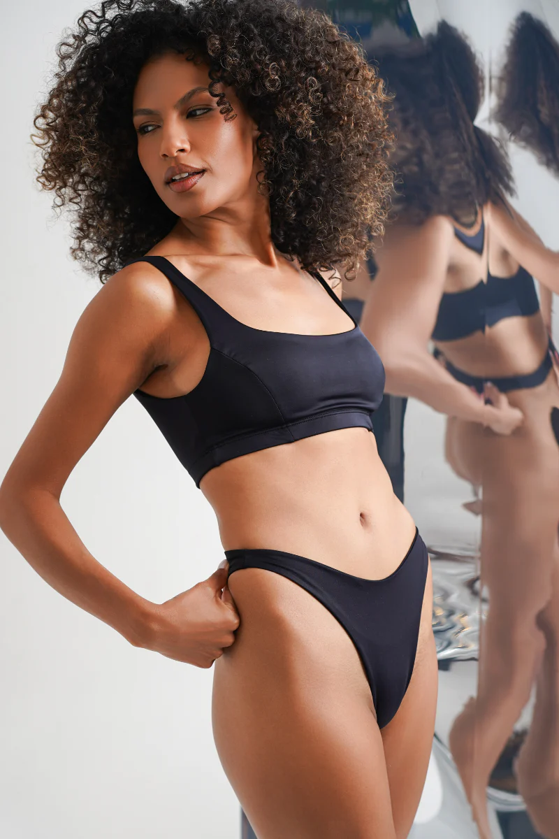 Sorte Sigh Bottoms - Shiny Black - Image 3