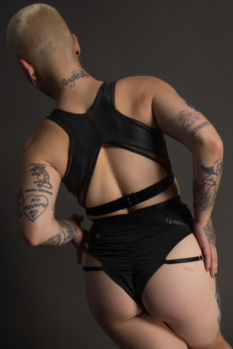 Tatiana Active Perla Top - Matte Black - Image 4